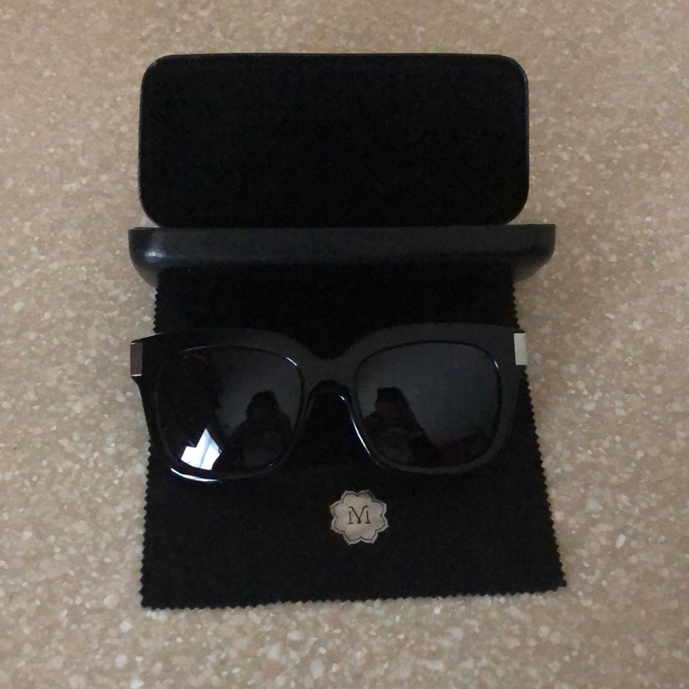 Magnolia and Vine sunglasses and sunglasses case with cleaning cloth